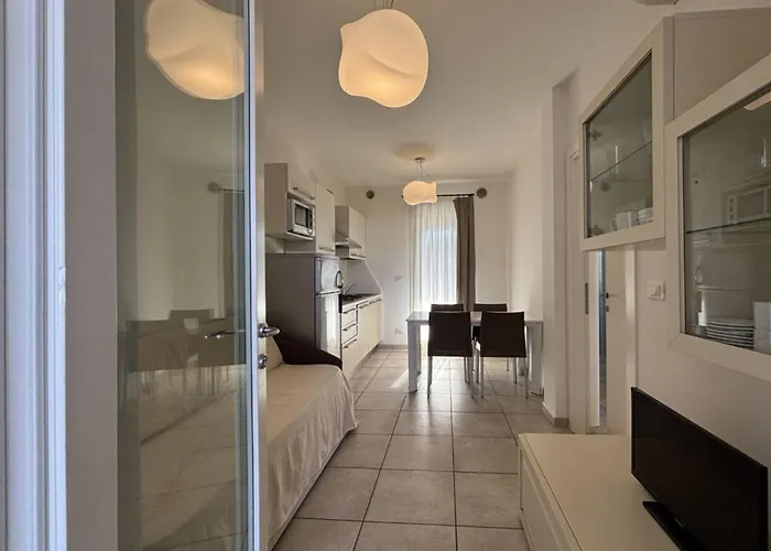 Modern In A With Pool Διαμέρισμα Μπιμπιόνε