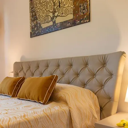 דירה Modern In A With Pool ביביונה