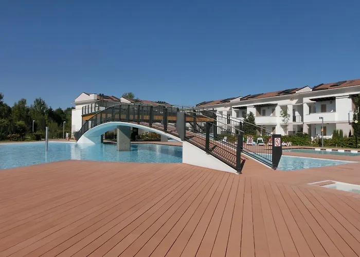 Modern In A With Pool Apartmán Bibione